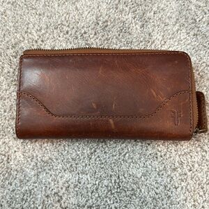 Frye wallet